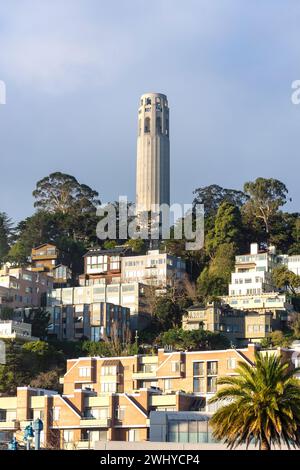 Coit Tower, Pioneer Park, North Beach, San Francisco, Californie, États-Unis Banque D'Images