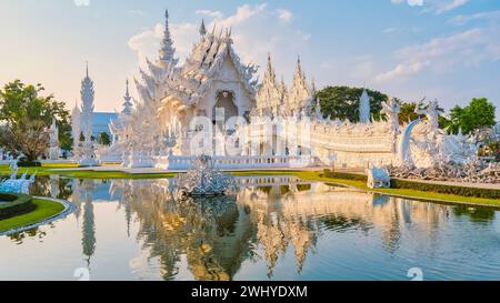 Temple blanc Chiang Rai Thaïlande, Wat Rong Khun, alias le Temple blanc, à Chiang Rai, Thaïlande. Banque D'Images