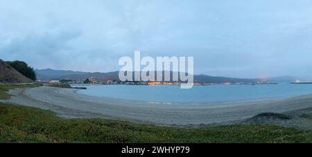 Mavericks, Big Wave Surfing, marée basse, Half Moon Bay, Port, côte, Californie, Surf Spot, Sports extrêmes, surf Banque D'Images