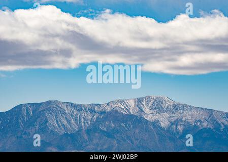 Pic télescopique, parc national de la vallée de la mort, pic enneigé, neige du désert, paysage enneigé, paysage de désert, haute altitude Banque D'Images