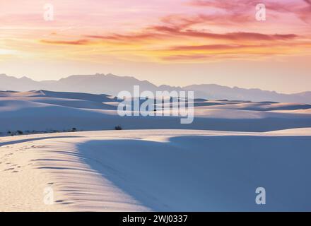 White Sands National Park au Nouveau-Mexique est une réserve naturelle de type parc national à l'extrémité nord du désert de Chihuahua, Mexi Banque D'Images