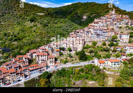 Vue aérienne d'Apricale dans la province d'Imperia Banque D'Images