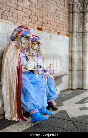 VENISE, ITALIE - 17 février 2023 : les masques du carnaval de Venise 2024 Banque D'Images