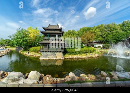 Tour de Yueyang de la dynastie Qing dans la ville de Yueyang, province du Hunan，Chine Banque D'Images