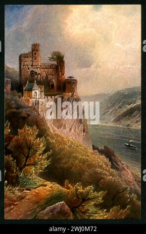 Europa, Deutschland, Rhénanie-Palatinat, Burg Rheinstein, Postkarte, gehört zu den Astudin Karten ( Nikolai von Astudin, 1847-1925 , Landschaftsmaler ) , veröffentlicht BEI Hoursch & Bechstedt, Köln, auf der Rückseite mit Bleistift geschrieben 7. OK. 1913 . Rechte werden nicht vertreten . / Europe, Allemagne, Rhénanie-Palatinat, Château de Rheinstein, carte postale, une partie des cartes dites Astudin ( Nikolai von Astudin, 1847-1926, peintre paysagiste ), éditée par Hoursch et Bechstedt, Köln, au dos par écrit au crayon 07. 10. 1913 . Il n'y a pas de droits . Banque D'Images