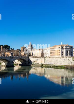 Tibre avec Ponte Vittorio Emanuele II et Vatican (Rome/Italie) Banque D'Images