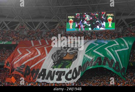 11 février 2024 : les supporters de Côte d'Ivoire lors d'un match final de la Coupe d'Afrique des Nations, Côte d'Ivoire vs Nigeria, au stade Alassane Ouattara, Abidjan, Côte d'Ivoire. Kim Price/CSM Banque D'Images