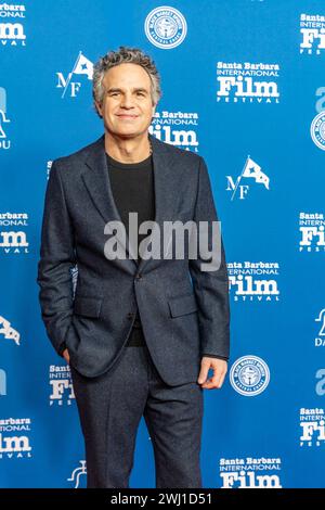 Santa Barbara, États-Unis. 11 février 2024. Mark Ruffalo arrive au 39e Festival international du film de Santa Barbara pour recevoir le prix American Riviera Award au Arlington Theatre de Santa Barbara, CA, le 11 février 2024. (Photo de Rod Rolle/Sipa USA) crédit : Sipa USA/Alamy Live News Banque D'Images