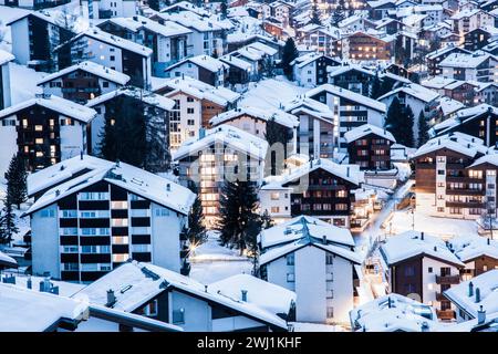Vue imprenable sur le pic Matterhorn depuis Zermatt Banque D'Images