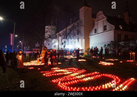 Soirée hommage aux chandelles en l'honneur du jour de l'indépendance de la Lettonie Banque D'Images