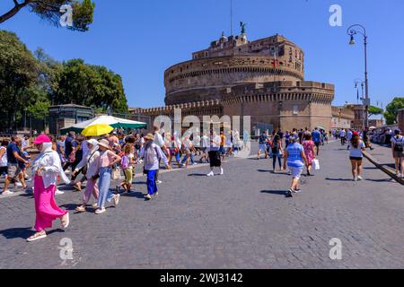 Rome, IT - 11 août 2023 : Castel Sant Angelo en été Banque D'Images