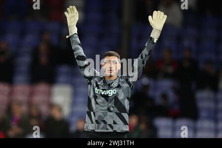 Londres, Royaume-Uni. 12 février 2024. Djordje Petrović de Chelsea se réchauffe avant le match de premier League à Selhurst Park, Londres. Le crédit photo devrait se lire : Paul Terry/Sportimage crédit : Sportimage Ltd/Alamy Live News Banque D'Images