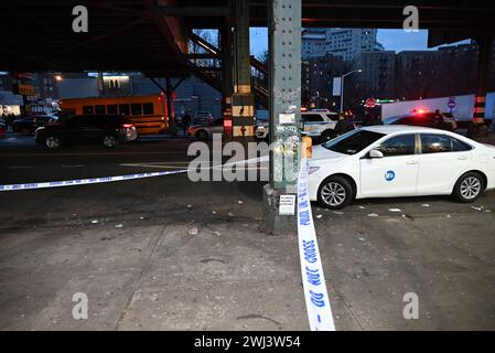 Bronx, New York, États-Unis. 12 février 2024. (NOUVEAU) fusillade de masse à la station de métro du Bronx, New York. 12 février 2024, Bronx, New York, Etats-Unis : une fusillade de masse blesse plusieurs personnes dans une station de métro sur Mt Eden AV dans le Bronx qui a eu lieu lundi après-midi. Aucune information immédiate n'a été disponible sur les conditions de vie ou le nombre de personnes blessées pendant que la police commençait son enquête. (Crédit image : © Kyle Mazza/TheNEWS2 via ZUMA Press Wire) USAGE ÉDITORIAL SEULEMENT! Non destiné à UN USAGE commercial ! Banque D'Images