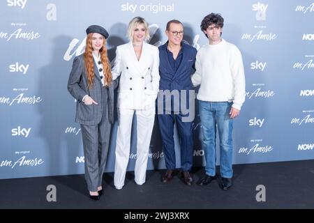 12 février 2024, Rome, Italie : Micaela Ramazzotti, Stefano Accorsi, Beatrice Fiorentini et Luca Santoro assistent à la photocall de la série télévisée italienne 'un Amore' au Cinema Barberini à Rome (crédit image : © Matteo Nardone/Pacific Press via ZUMA Press Wire) USAGE ÉDITORIAL SEULEMENT! Non destiné à UN USAGE commercial ! Banque D'Images