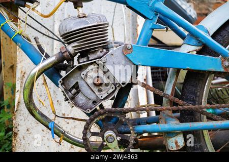 Moteur d'un vieux cyclomoteur Banque D'Images