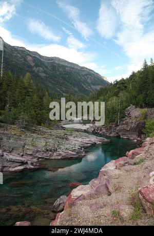 McDonald Creek à Red Rock point, le long de Going-to-the-Sun Road dans le parc national Glacier, Montana Banque D'Images