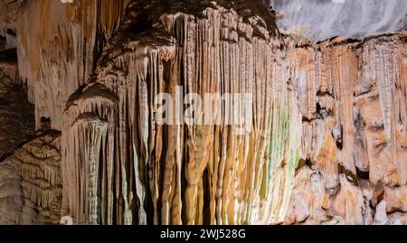 Résumé Cango Caves est un système de grottes près d'Oudtshoorn en Afrique du Sud Banque D'Images