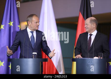 Berlin, Deutschland, 12.02.2024, Bundeskanzleramt : Empfang des polnischen Ministerpräsidenten durch den deutschen Bundeskanzler : Donald Tusk und Olaf Scholz *** Berlin, Allemagne, 12 02 2024 réception du premier ministre polonais par la chancelière allemande Donald Tusk et Olaf Scholz Copyright : xdtsxNachrichtenagenturx dts 30577 Banque D'Images