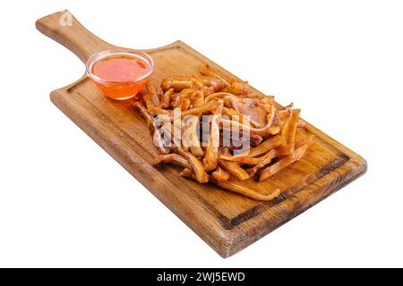 Délicieuse assiette à collation d'oreilles de porc sur blanc Banque D'Images