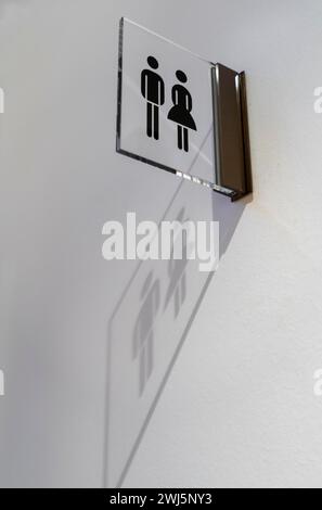 Panneau transparent, indication des toilettes, WC, avec ombre, Banque D'Images