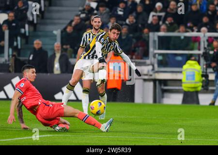 Andrea Cambiaso lors du match entre la Juventus FC et Udinese Calcio le 12 février 2024 au stade Allianz de Turin, Italie. Banque D'Images