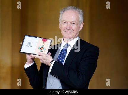 James Daunt, fondateur de Daunt Books et directeur général de Waterstones, après avoir été nommé Commandeur de l'ordre de l'Empire britannique (CBE) , pour services rendus à l'édition, par la princesse royale lors d'une cérémonie d'investiture au château de Windsor, Berkshire. Date de la photo : mardi 13 février 2024. Banque D'Images