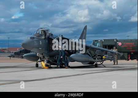 Les Marines américains soutiennent Green Flag 24-04 à la base aérienne de Nellis, Nevada, 17 janvier 2024. Photo de William Lewis Banque D'Images