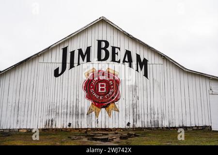 Clermont, Kentucky - 26 janvier 2024 : vue depuis le site historique Jim Beam alias James B. Beam Bourbon Distillery and Homestead le long du Kentucky Bour Banque D'Images