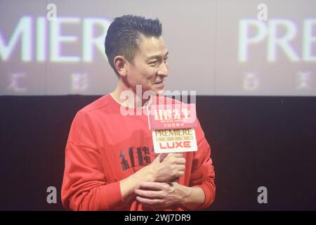 Hangzhou, Chine. 13 février 2024. L'acteur hongkongais Andy Lau fait la promotion de son nouveau film ''The Movie Emperor'' dans un cinéma de Hangzhou, province du Zhejiang, Chine, le 13 février 2024. (Photo de Costfoto/NurPhoto) crédit : NurPhoto SRL/Alamy Live News Banque D'Images