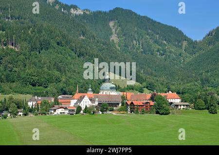 Village d'Ettal avec célèbre monastère Ettal, Haute-Bavière, Allemagne Banque D'Images