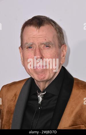 Londres, Royaume-Uni. 13 février 2024. Timothy Spall à la première européenne de Wicked Little Letters, à l'Odeon luxe Leicester Square. Crédit : Nils Jorgensen/Alamy Live News Banque D'Images