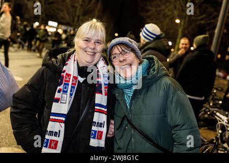 Copenhague, Danemark. 13 février 2024. Les fans de football du FC Copenhague arrivent au stade pour le match de l'UEFA Champions League entre le FC Copenhague et Manchester City à Parken à Copenhague. (Crédit photo : Gonzales photo/Alamy Live News Banque D'Images