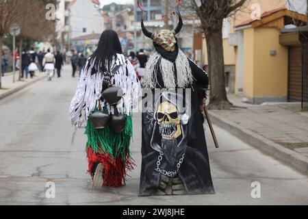 Premier festival de mascarade 'Djamala' à Kyustendil, Bulgarie Banque D'Images