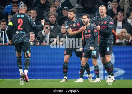 Bernardo Silva de Manchester City célèbre après avoir marqué pour faire 1-2 en lien avec le FC Copenhague rencontrant Manchester City dans la ronde de la Ligue des champions de l'UEFA 16 1ère manche à Parken, Copenhague, mardi 13 février 2024. (Photo : Mads Claus Rasmussen/Ritzau Scanpix) Banque D'Images