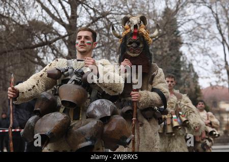 Premier festival de mascarade 'Djamala' à Kyustendil, Bulgarie Banque D'Images