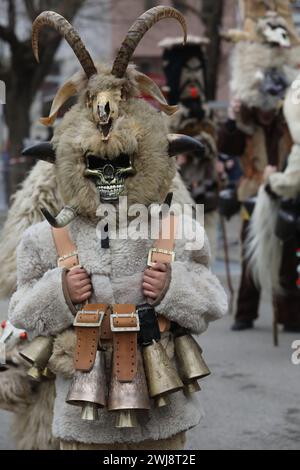 Premier festival de mascarade 'Djamala' à Kyustendil, Bulgarie Banque D'Images