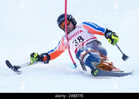 Sapporo, Japon. 13 février 2024. Jeroen Kampschreur (NED) ski alpin : Slalom masculin assis à Sapporo Teine lors de la Coupe du monde de ski para alpin FIS 2024 à Sapporo, Japon . Crédit : SportsPressJP/AFLO/Alamy Live News Banque D'Images