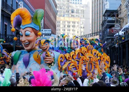 La Nouvelle-Orléans, États-Unis. 14 février 2024. Le défilé Rex serpente dans les rues de la Nouvelle-Orléans le mardi 13 février 2024. Photo par AJ Sisco/UPI crédit : UPI/Alamy Live News Banque D'Images