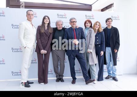 13 février 2024, Rome, Italie : les acteurs assistent à la photocall du film ' Romeo Ã¨ Giulietta' à l'Hôtel Visconti à Rome (crédit image : © Matteo Nardone/Pacific Press via ZUMA Press Wire) USAGE ÉDITORIAL SEULEMENT! Non destiné à UN USAGE commercial ! Banque D'Images