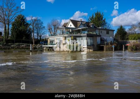 The Boathouse at Boulters Lock, Maidenhead, River Thames, Buckinghamshire, Angleterre, UK, GB. Banque D'Images