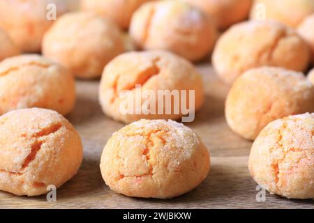 Un lot de plis d'orange fraîchement cuits. Banque D'Images