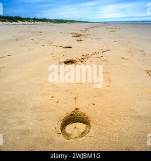 Marques de sabot de cheval dans le sable sur la plage de Saltburn, Saltburn par la mer, Banque D'Images