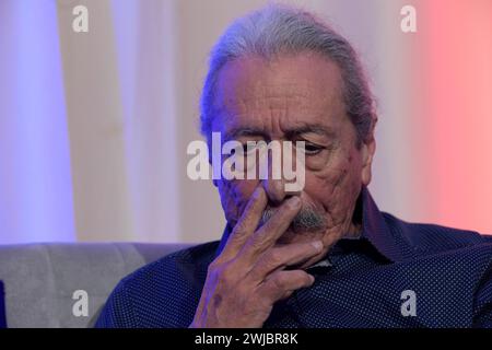 Washington DC, États-Unis. 14 février 2024. L'acteur américano-mexicain Edward James Olmos prononce des remarques sur l'importance de la discipline et des attentes élevées pour réussir à la conférence LULAC ''combler le fossé dans l'éducation latino'' dans la salle de bal de l'hôtel Mayflower à Washington, DC, USA, le 14 février 2024. (Photo de Lenin Nolly/NurPhoto) crédit : NurPhoto SRL/Alamy Live News Banque D'Images