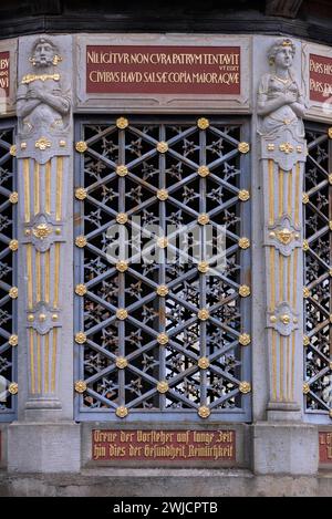 Détail de l'usine d'eau Wismar, construite en 1861, place du marché, Wismar, Mecklembourg-Poméranie occidentale, Allemagne Banque D'Images