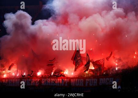 Rome, Latium, Italie. 14 février 2024. Les supporters du Bayern lors de la manche 16 de la Ligue des champions de l'UEFA entre le SS Lazio et le FC Bayern au Stadio Olimpico le 14 février 2024 à Rome, en Italie. (Crédit image : © Ciro de Luca/ZUMA Press Wire) USAGE ÉDITORIAL SEULEMENT! Non destiné à UN USAGE commercial ! Banque D'Images