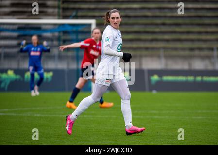 Lea le Garrec du FC Fleury 91 réagit lors de la Coupe de France féminine, quart de finale entre le FC Fleury 91 et le LOSC Lille le 14 février 2024 au stade Robert Bobin de Bondoufle Banque D'Images
