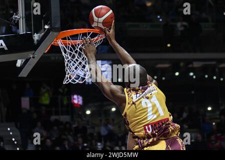 Turin, Italie. 14 février 2024. Reyer Venezia vs Astra Pistoia, match de la Coupe d'Italie de basket-ball masculin à Turin, Italie, 14 février 2024 crédit : Agence photo indépendante/Alamy Live News Banque D'Images