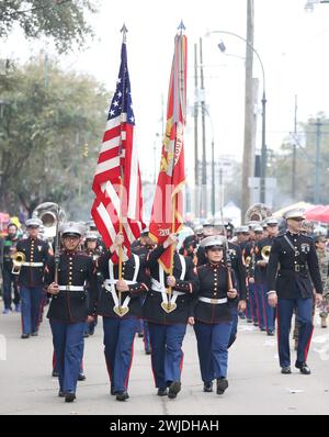 La Nouvelle-Orléans, États-Unis. 13 février 2024. Le United States Marine corps (Camp Lejeune, deuxième division, Caroline du Nord) Band march pendant la Zulu Parade on organisée Charles Avenue à la Nouvelle-Orléans, Louisiane le mardi 13 février 2023. (Photo de Peter G. Forest/SipaUSA) crédit : Sipa USA/Alamy Live News Banque D'Images