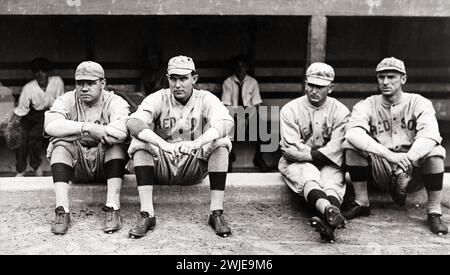 BASEBALL - Babe Ruth, Ernie Shore, Rube Foster, Del Gainer, Boston Red Sox, Ligue américaine - 1915 Banque D'Images