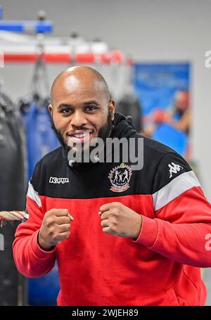 Boxeur Djamili Aboudou, champion de France de boxe, catégorie poids lourds, à la salle Philippe Vanuxem à Coudekerque-branche (Nord de la France), sur de Banque D'Images